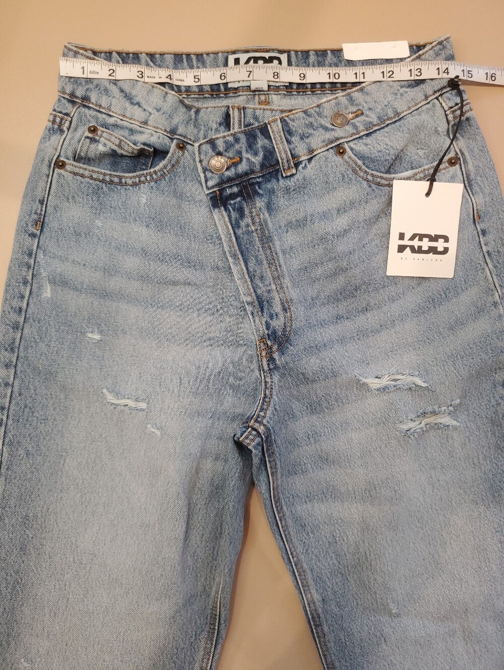 NWT KBB By Kahlana Women's Light Wash High-Rise Straight Leg Jeans Size 4 - Picture 10 of 13